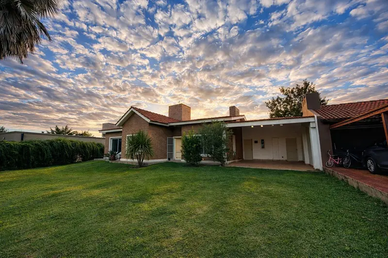 Casa en venta · Colón, Córdoba