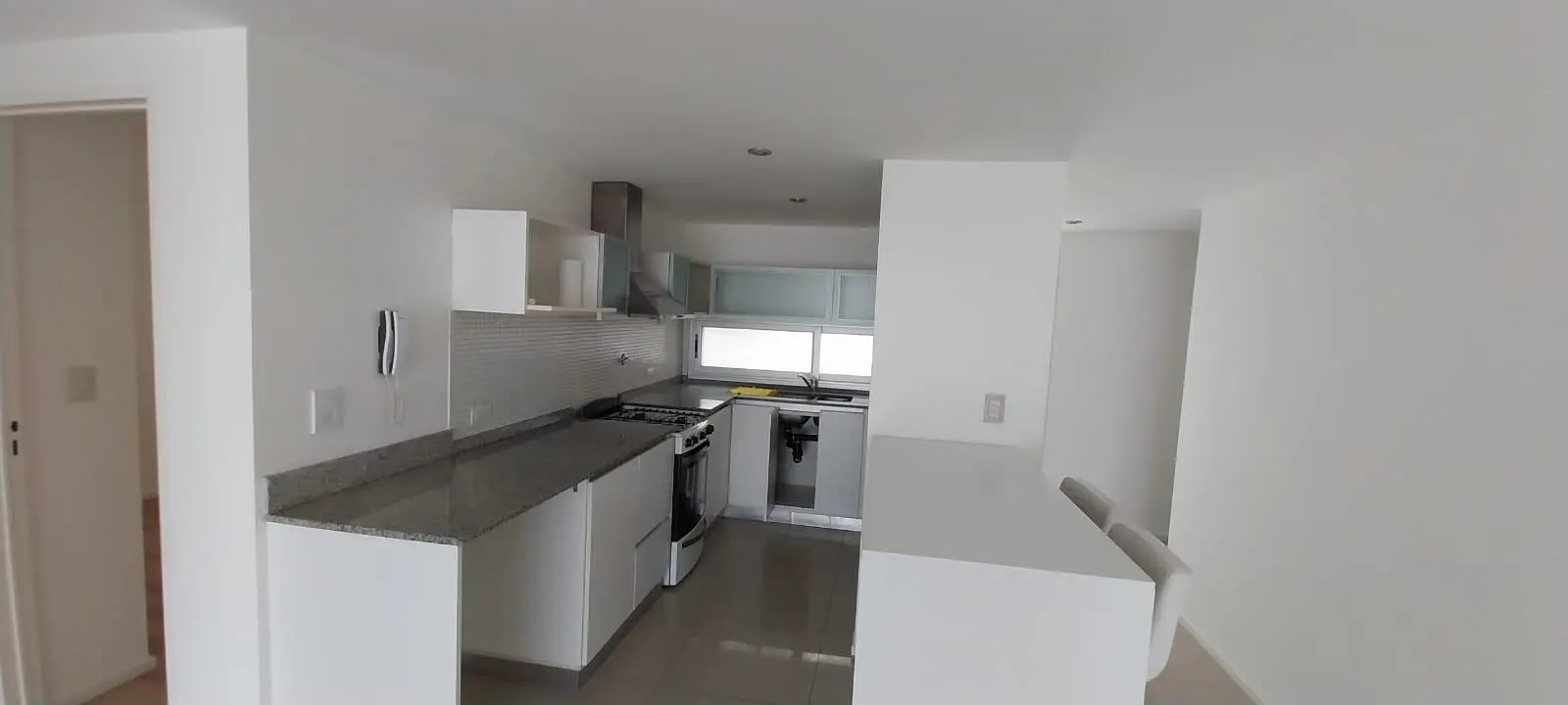 Departamento en alquiler · San Martín Centro, General San Martin, GBA Norte, Provincia de Buenos Aires