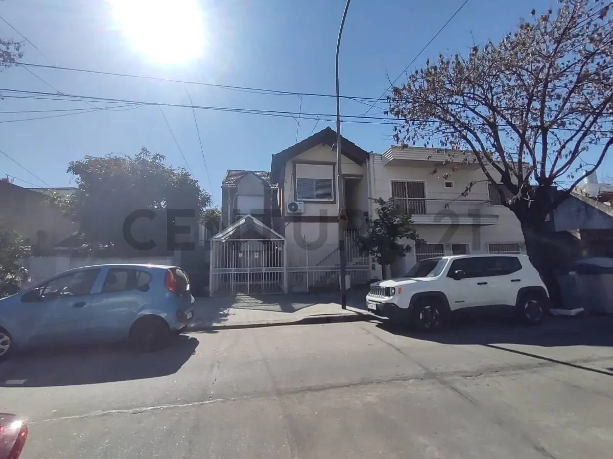 Casa en venta · Villa Real, CABA