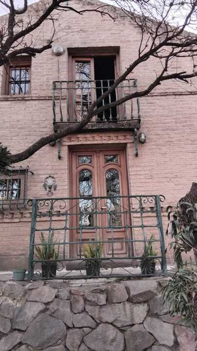 Casa de 5 ambientes en venta en Centro – USD 148.000 - foto 1