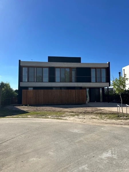 Casa en venta · Laguna Grande, Villanueva, Tigre, GBA Norte, Provincia de Buenos Aires