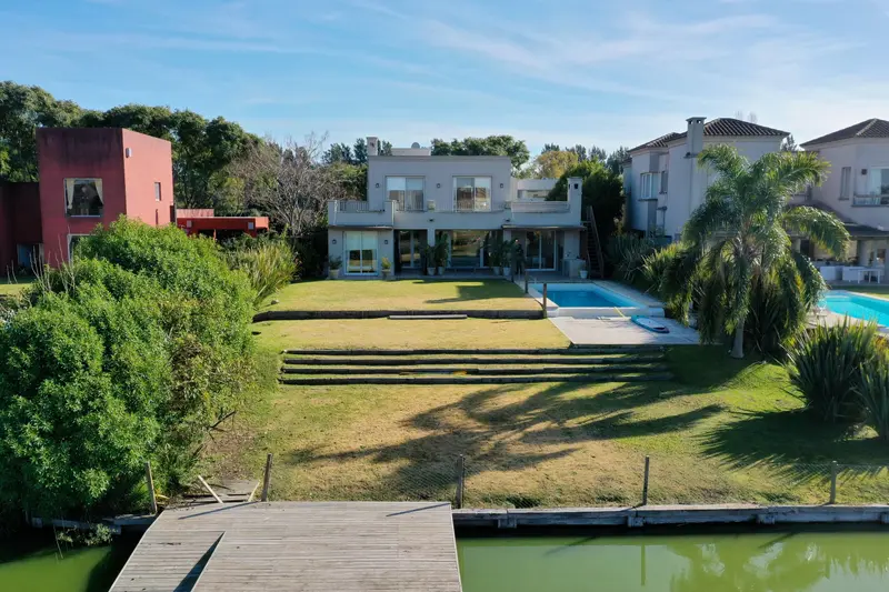 Casa en alquiler · Santa Bárbara, Tigre, GBA Norte, Provincia de Buenos Aires Casa en alquiler · Santa Bárbara, Tigre, GBA Norte, Provincia de Buenos Aires
