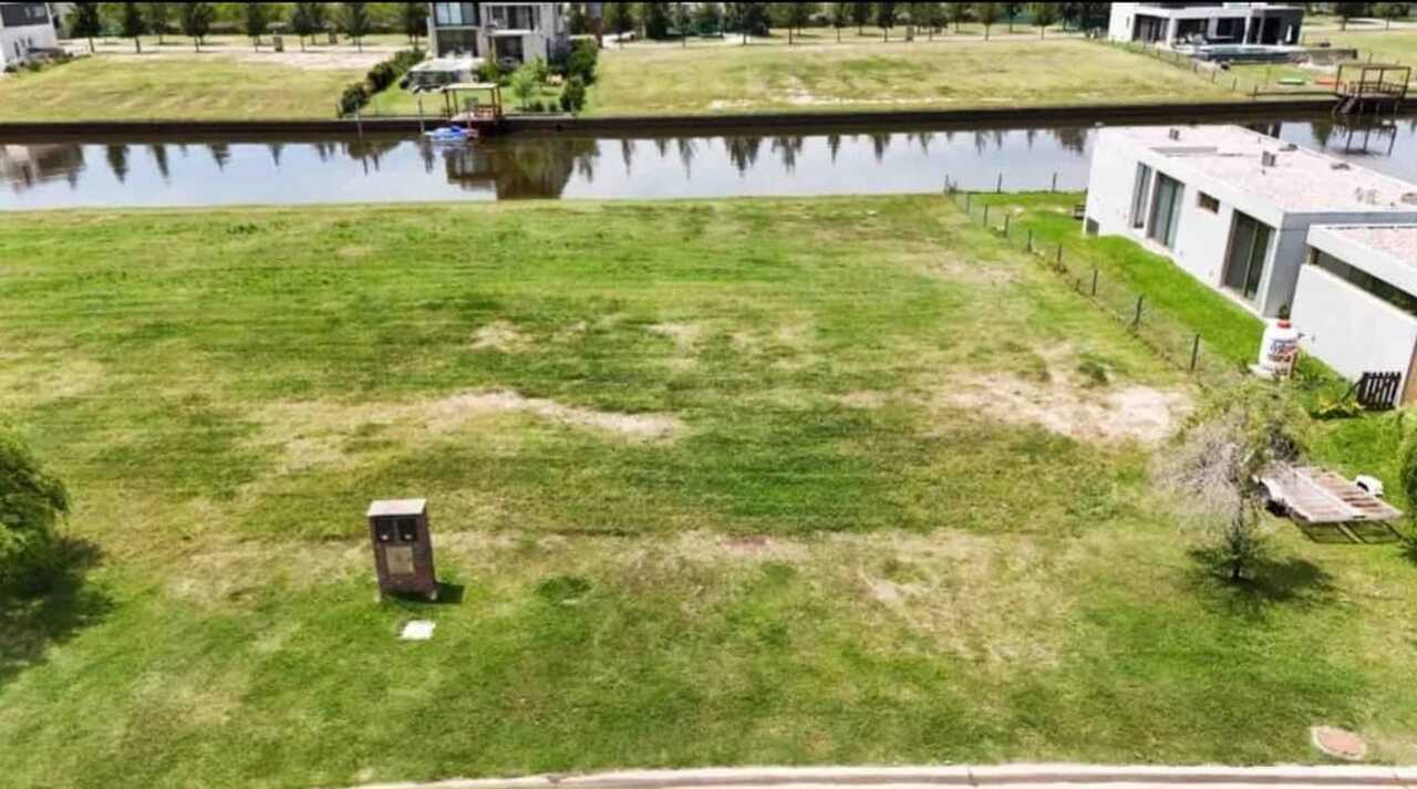Terreno con pileta en venta en Belén de Escobar – USD 89.000 - foto 1