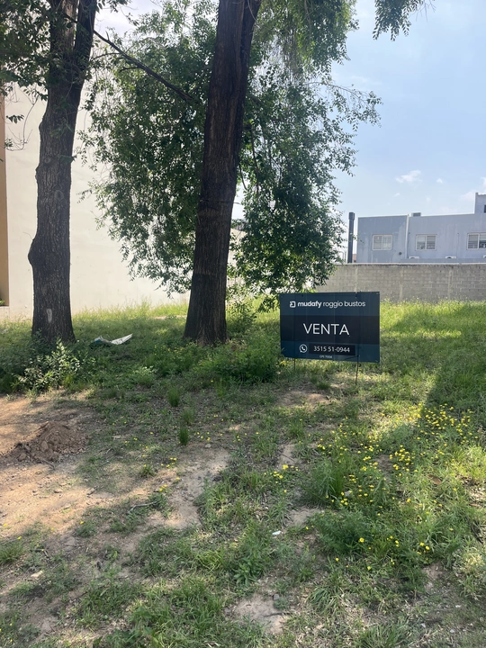 Terreno en venta · Miradores de Manantiales