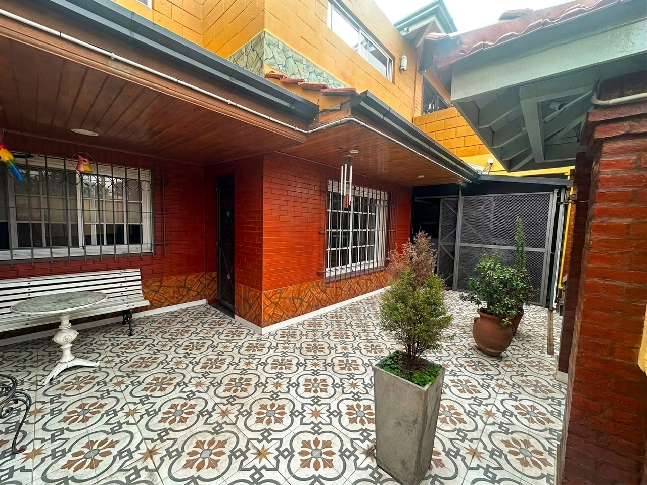 Casa en venta · Rafael Calzada Casa en venta · Rafael Calzada