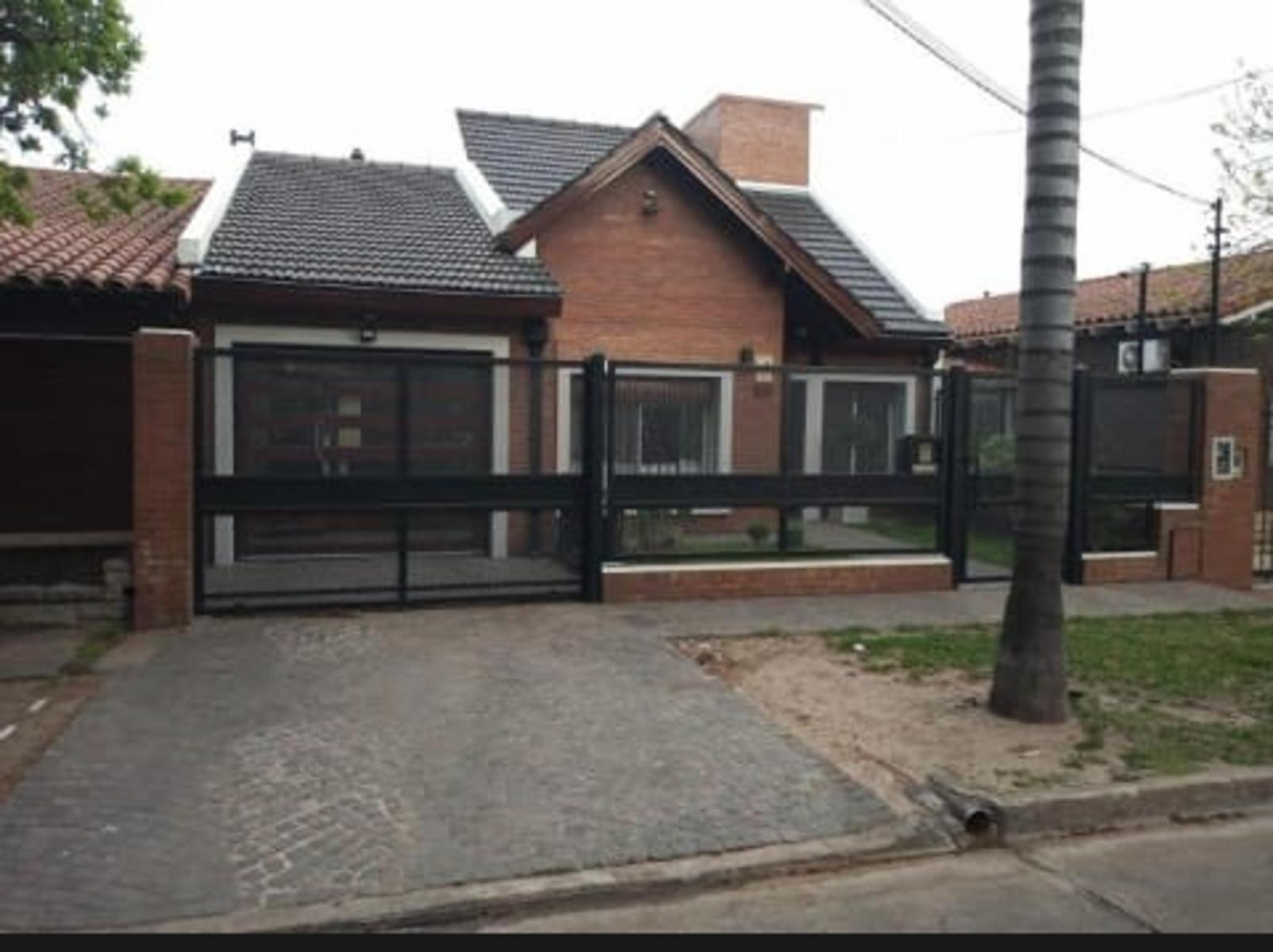Casa en venta · Villa Luzuriaga, La Matanza, GBA Oeste, Provincia de Buenos Aires