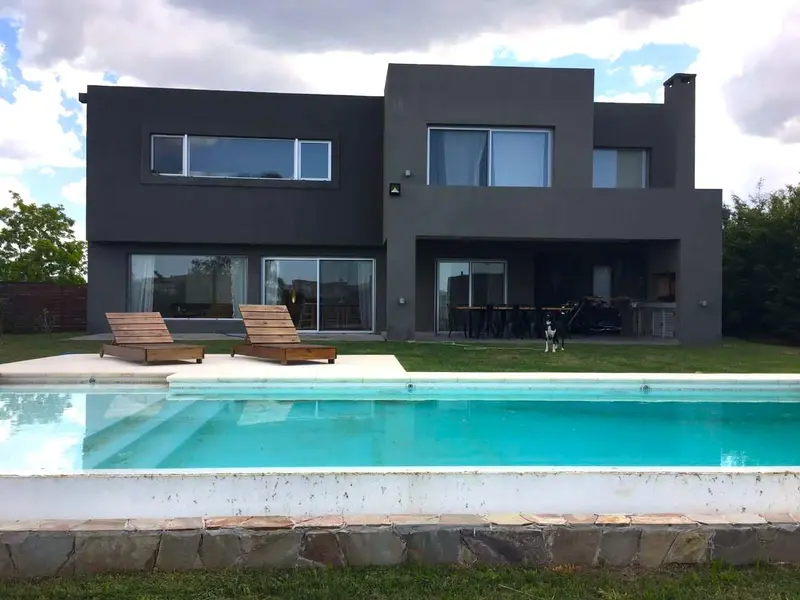 Casa en venta · El Canton - Golf, Escobar, GBA Norte, Provincia de Buenos Aires