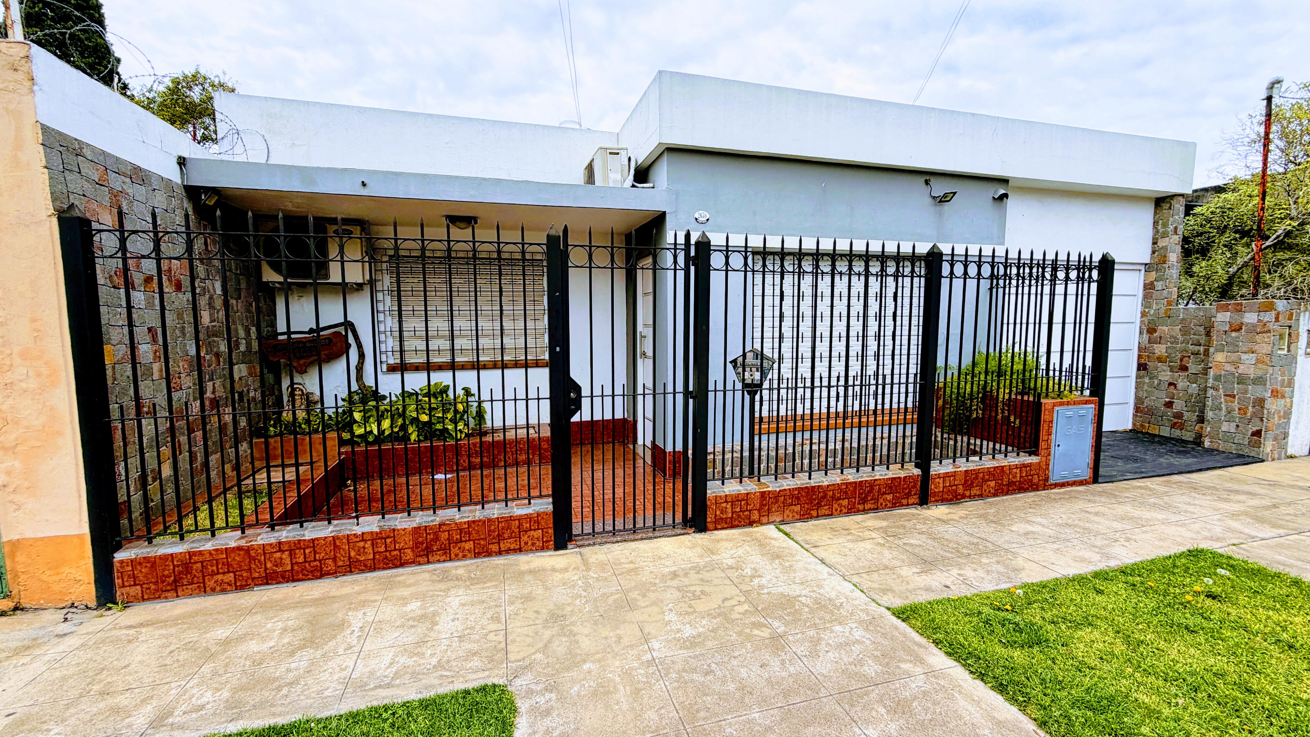 Casa en venta · Castelar Norte, Castelar, Morón, GBA Oeste, Provincia de Buenos Aires