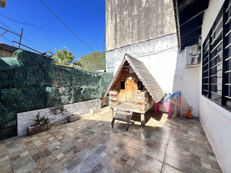Casa en venta · Parque Patricios, CABA Casa en venta · Parque Patricios, CABA