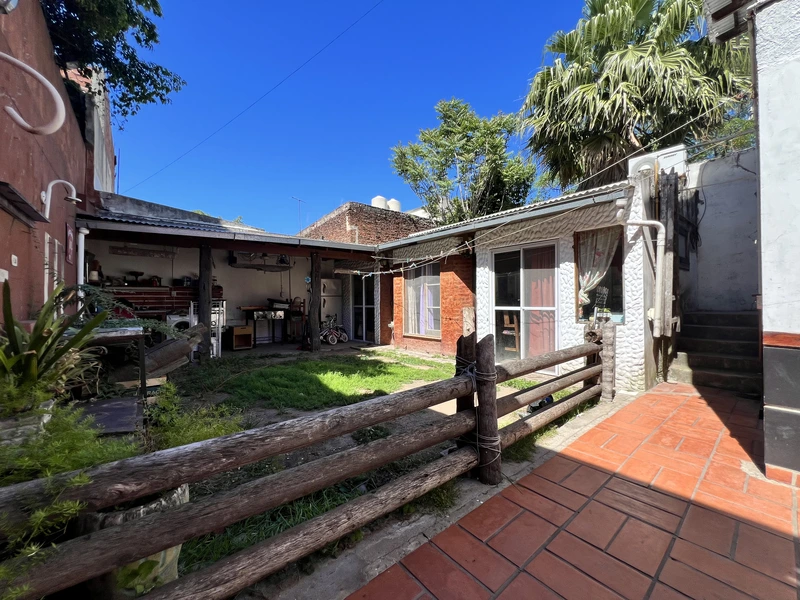 Casa en venta · Parque Patricios, CABA Casa en venta · Parque Patricios, CABA