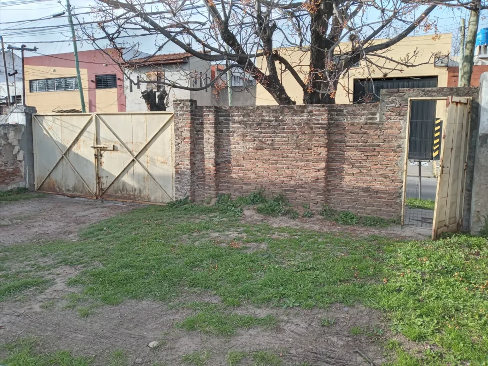 Terreno en venta · Caseros, Tres de Febrero, GBA Oeste, Provincia de Buenos Aires