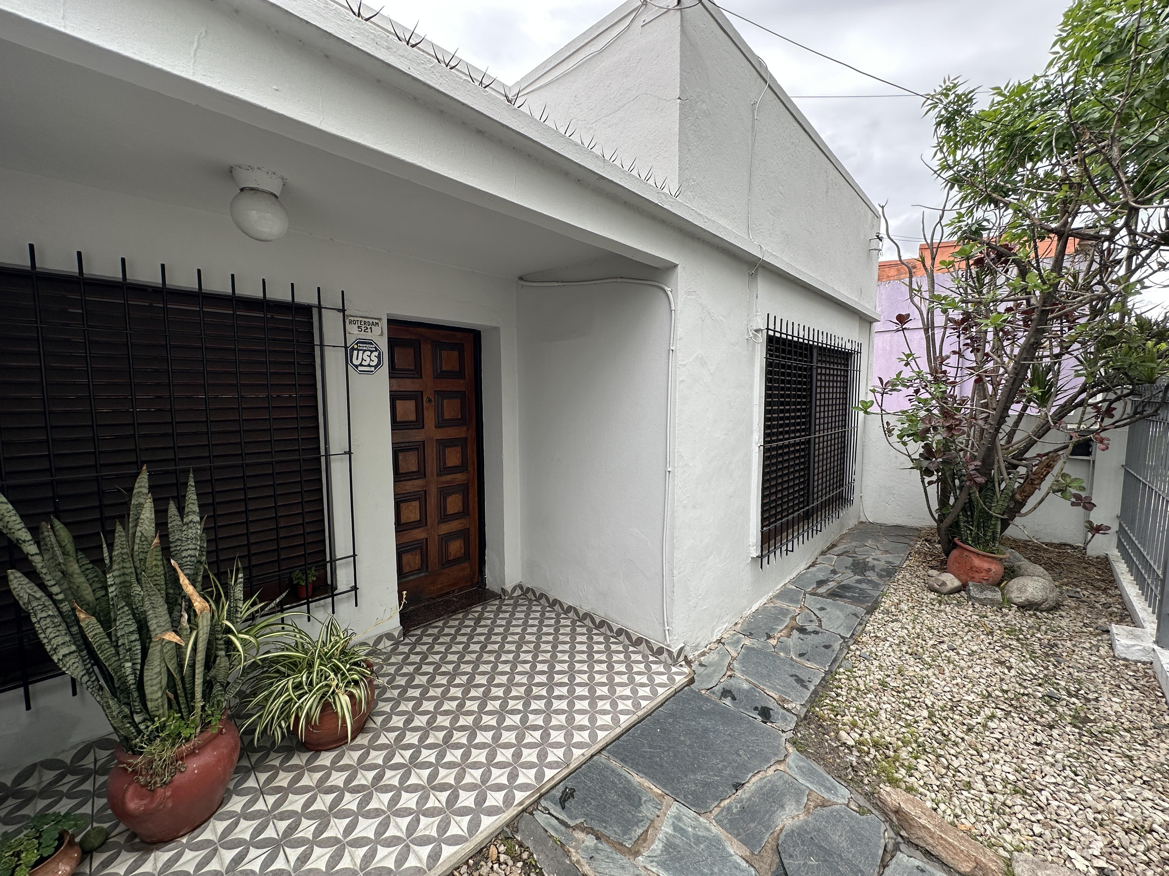 Casa en venta · Villa Santos Tesei, Hurlingham, GBA Oeste, Provincia de Buenos Aires