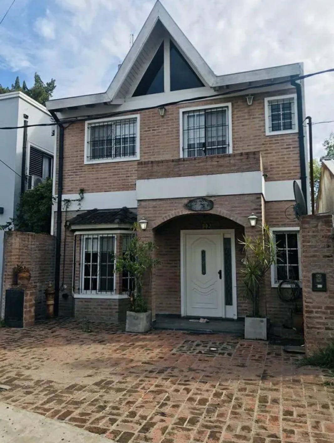 Casa en venta · Villa Gobernador Udaondo, Ituzaingó, GBA Oeste, Provincia de Buenos Aires