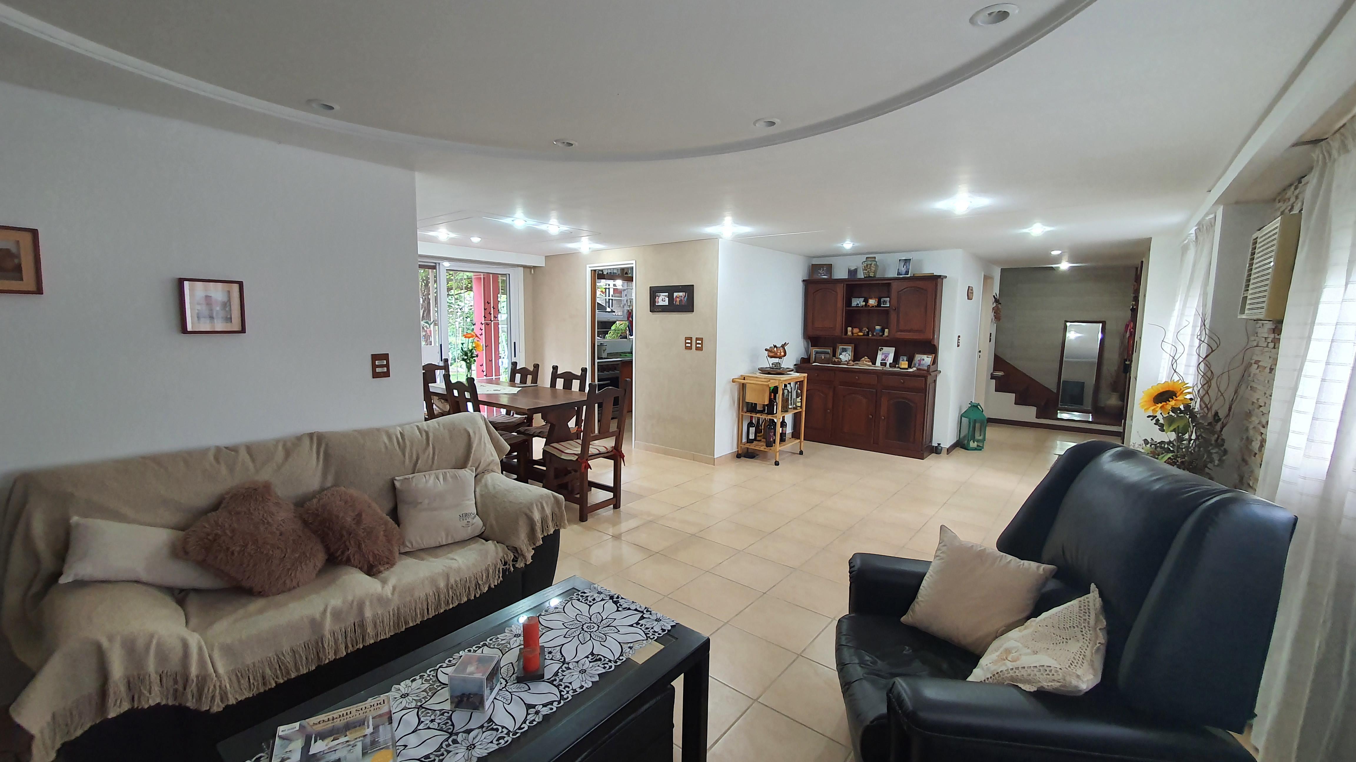 Casa en venta · Castelar Norte, Castelar, Morón, GBA Oeste, Provincia de Buenos Aires