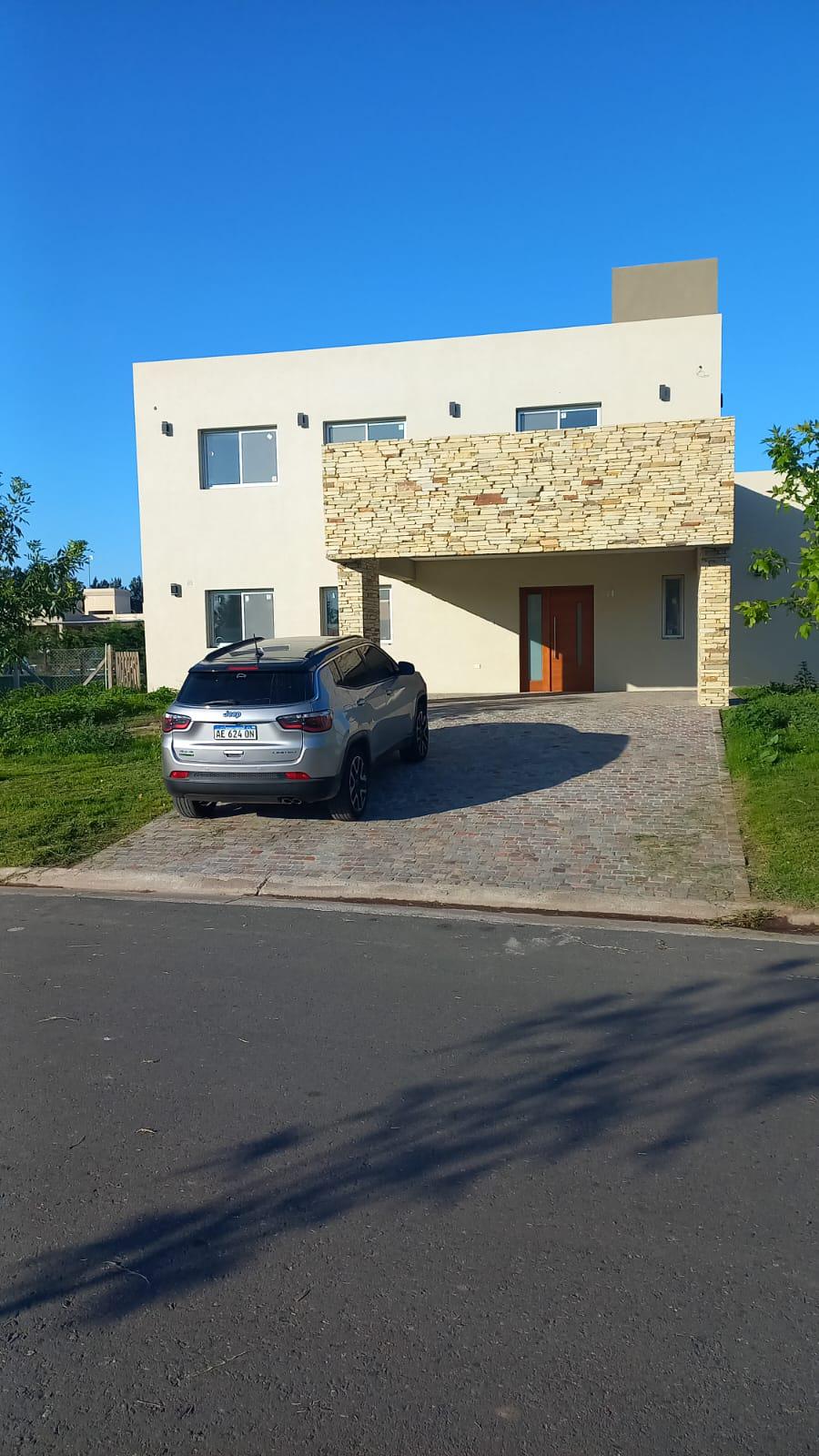 Casa en venta · Esteban Echeverría, GBA Sur, Provincia de Buenos Aires