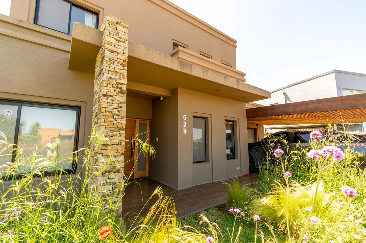 Casa en venta · Escobar