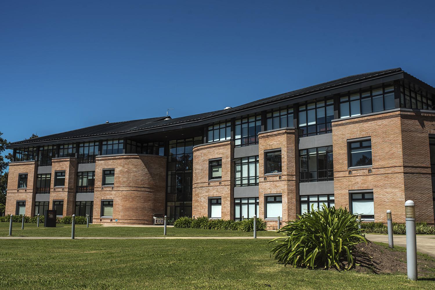 Oficina en alquiler · Km.50, Presidente Derqui, Pilar, GBA Norte, Provincia de Buenos Aires