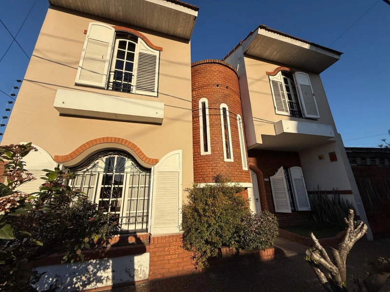 Casa en venta · Villa Luzuriaga, La Matanza, GBA Oeste, Provincia de Buenos Aires