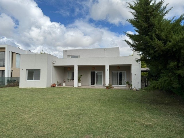 Casa en venta · El Cantón, Escobar, GBA Norte, Provincia de Buenos Aires