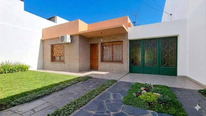 Casa en venta · Morón Sur, Morón, Morón, GBA Oeste, Provincia de Buenos Aires