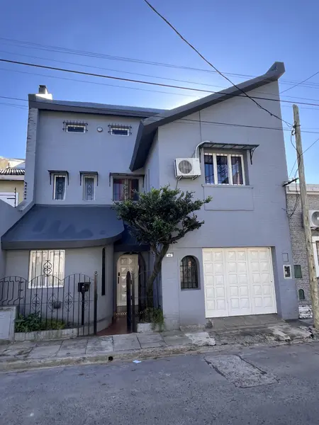 Casa en venta · Villa Sarmiento, Morón, GBA Oeste, Provincia de Buenos Aires