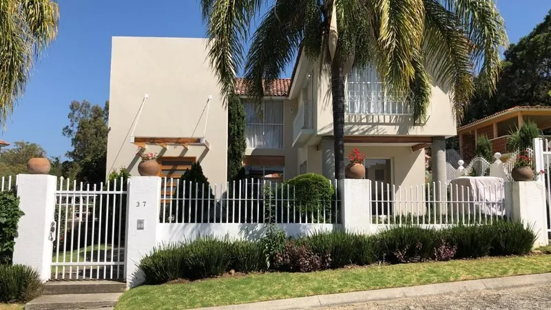 Condominio en venta · Ixtapan de la Sal, Ixtapan de la Sal, Estado de México Condominio en venta · Ixtapan de la Sal, Ixtapan de la Sal, Estado de México