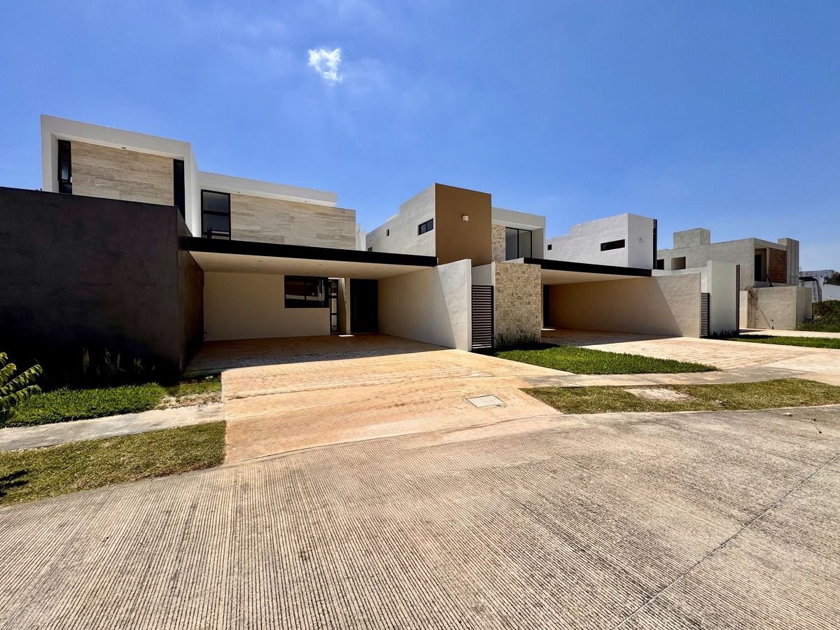 Casa en venta · Cholul, Mérida, Yucatán Casa en venta · Cholul, Mérida, Yucatán
