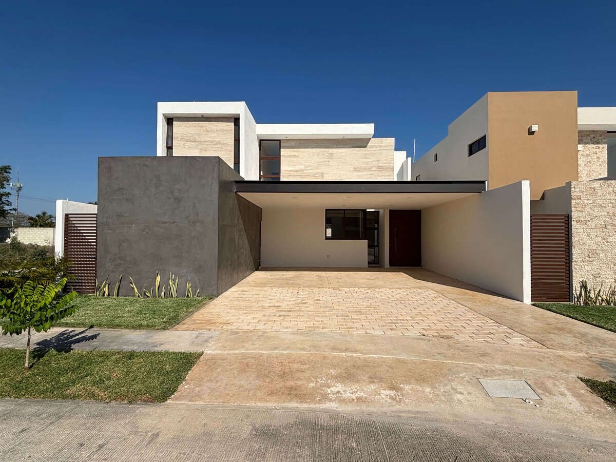Casa en venta · Cholul, Mérida, Yucatán Casa en venta · Cholul, Mérida, Yucatán