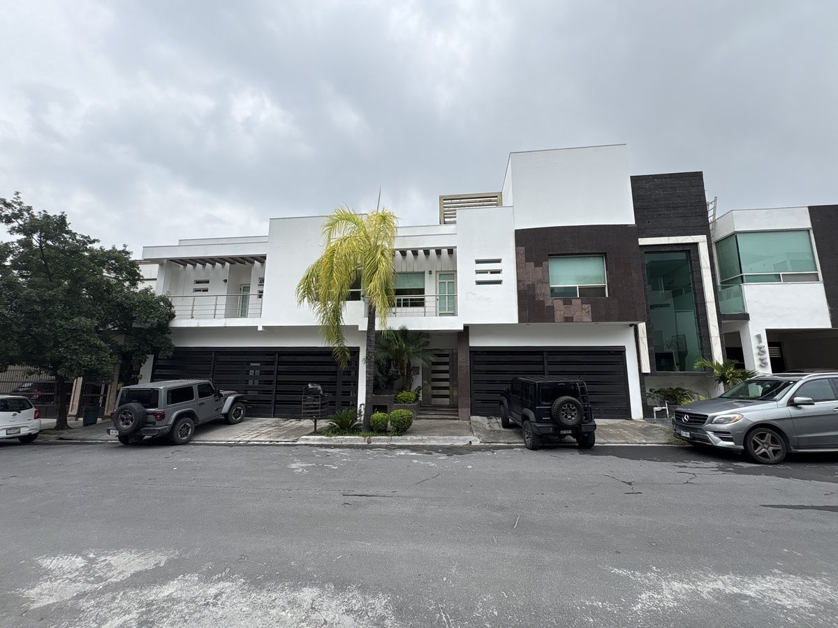 Casa en venta · Cumbres Mediterráneo, Monterrey, Nuevo León