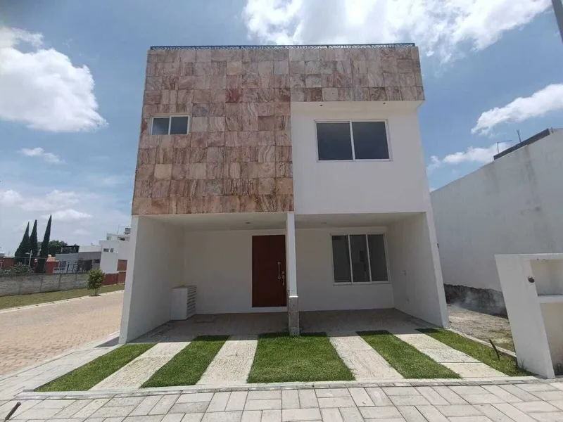 Casa en venta · San Juan Cuautlancingo Centro, Cuautlancingo, Puebla