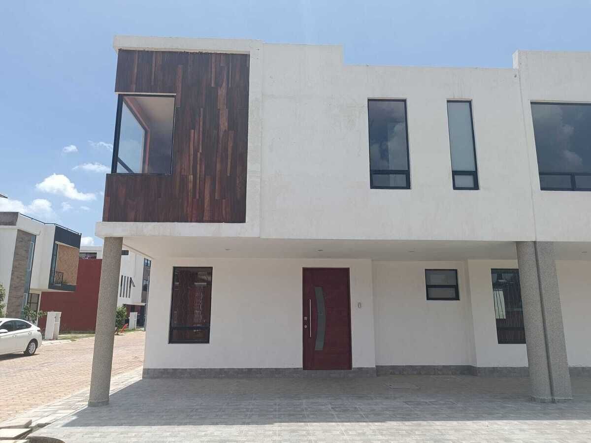 Casa en venta · San Juan Cuautlancingo Centro, Cuautlancingo, Puebla Casa en venta · San Juan Cuautlancingo Centro, Cuautlancingo, Puebla