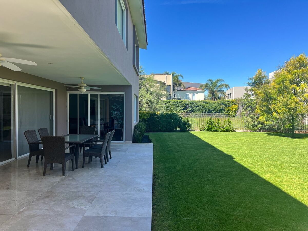 Casa en renta · El Campanario, Santiago de Querétaro, Querétaro Casa en renta · El Campanario, Santiago de Querétaro, Querétaro