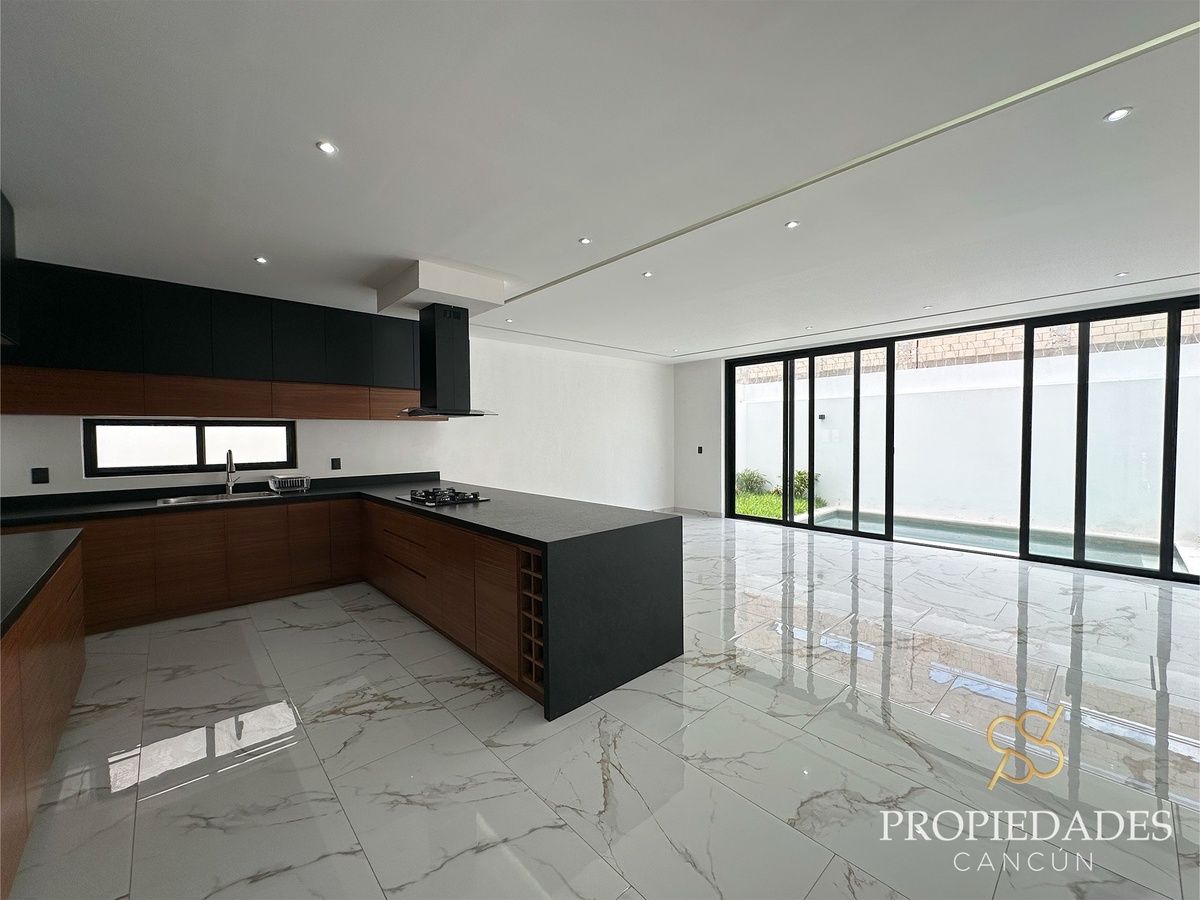 Casa en venta · Vía Cumbres Residencial, Benito Juárez, Quintana Roo