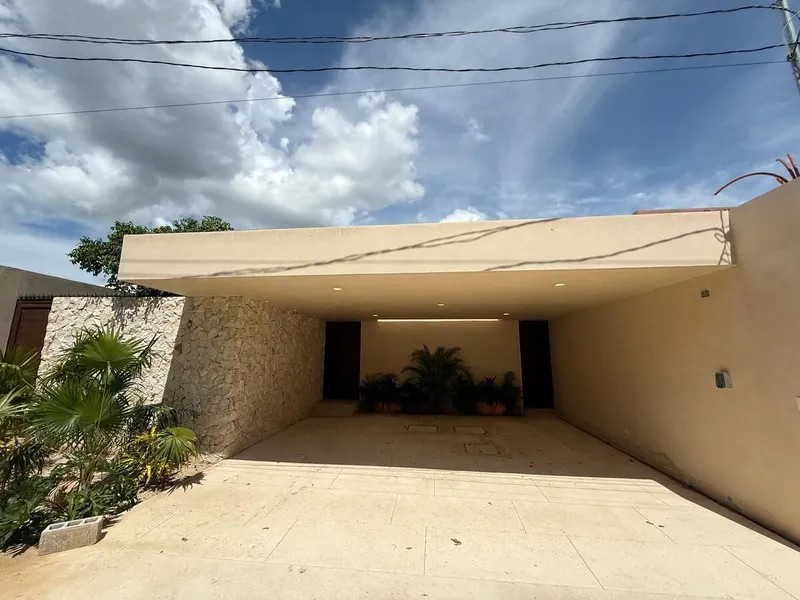 Casa en venta · Cholul, Mérida, Yucatán Casa en venta · Cholul, Mérida, Yucatán