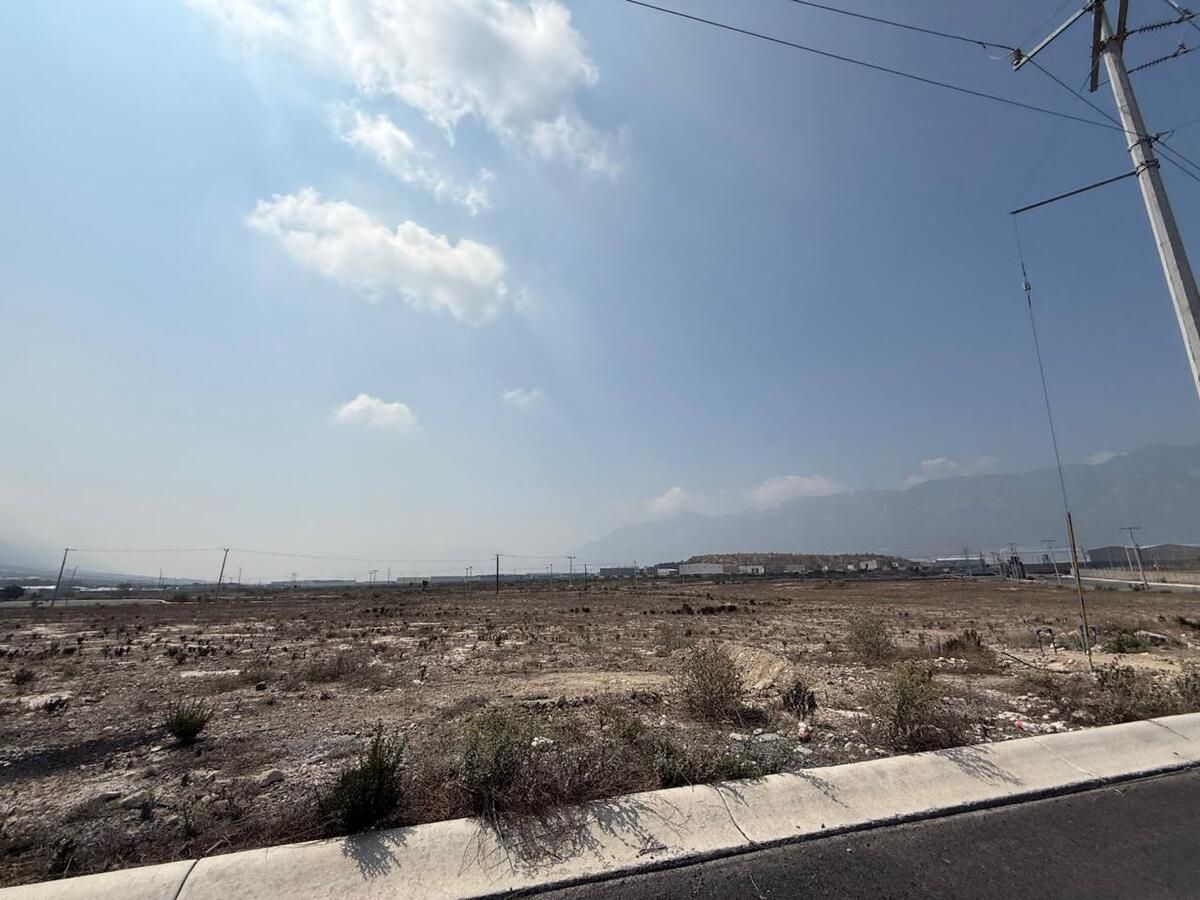 Nave industrial en venta · García, Nuevo León