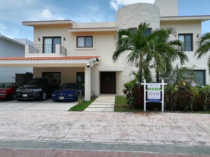 Casa en venta · Lagos del Sol, Benito Juárez, Quintana Roo Casa en venta · Lagos del Sol, Benito Juárez, Quintana Roo