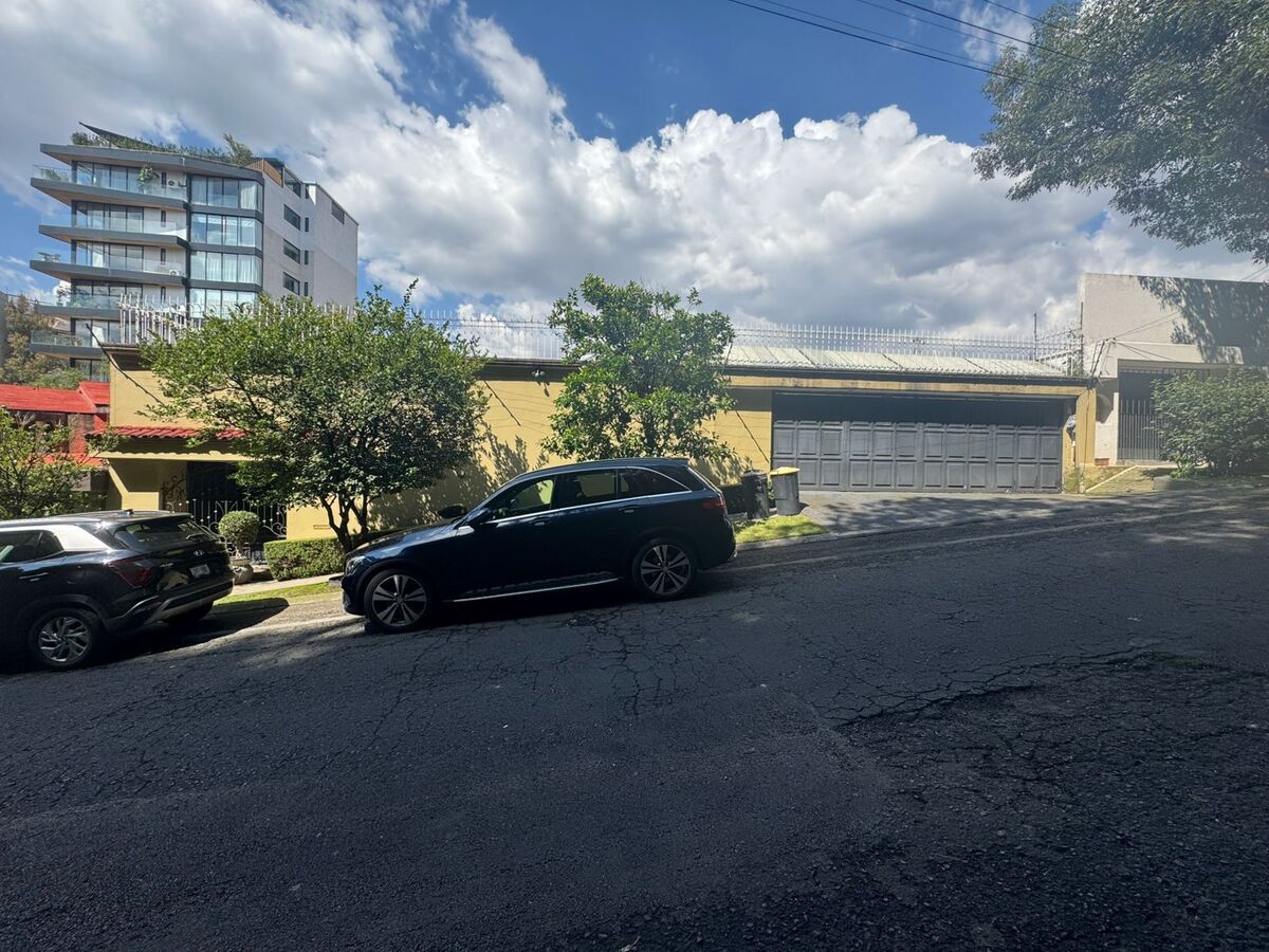 Casa en venta · Bosques de las Lomas, Cuajimalpa de Morelos, Ciudad de México Casa en venta · Bosques de las Lomas, Cuajimalpa de Morelos, Ciudad de México