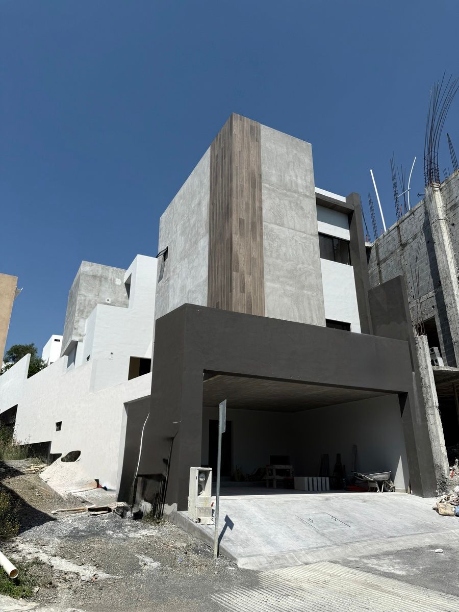 Casa en venta · Alamosur, Santiago, Nuevo León