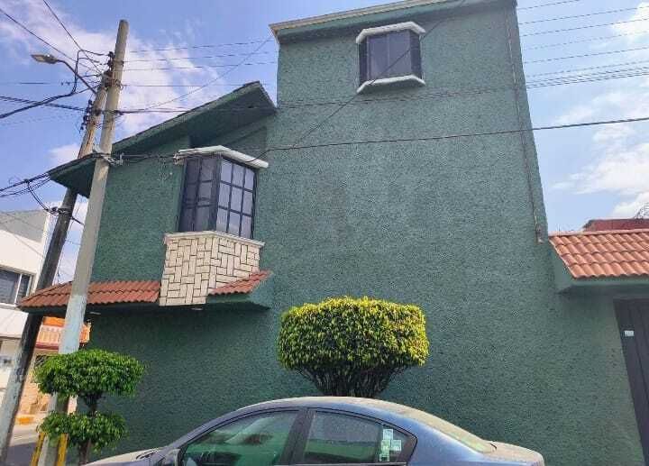 Casa en venta · La Riviera, Tlalnepantla de Baz, Estado de México Casa en venta · La Riviera, Tlalnepantla de Baz, Estado de México