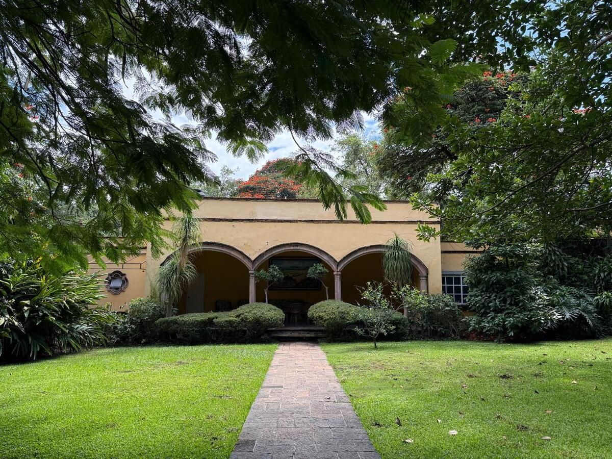 Casa en venta · Ampliación Lázaro Cárdenas del Río, Cuernavaca, Morelos Casa en venta · Ampliación Lázaro Cárdenas del Río, Cuernavaca, Morelos