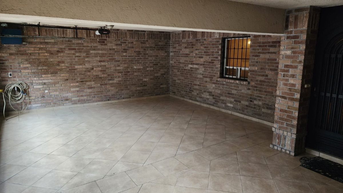 Casa en venta · Country Sol, Guadalupe, Nuevo León