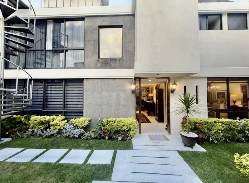Casa en venta · Lomas de Tecamachalco Sección Bosques I y II, Huixquilucan, Estado de México