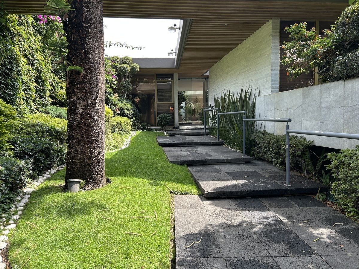 Casa en renta · Lomas de Tecamachalco, Naucalpan de Juárez, Estado de México