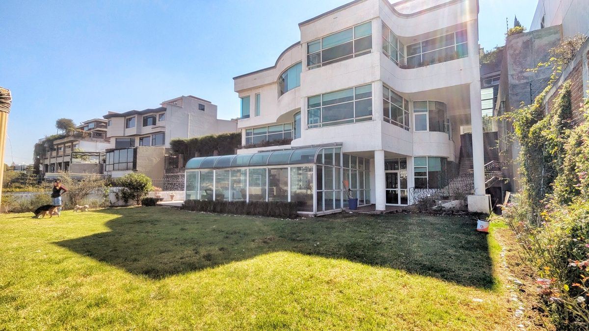 Casa en venta · Bosques de las Lomas, Cuajimalpa de Morelos, Ciudad de México