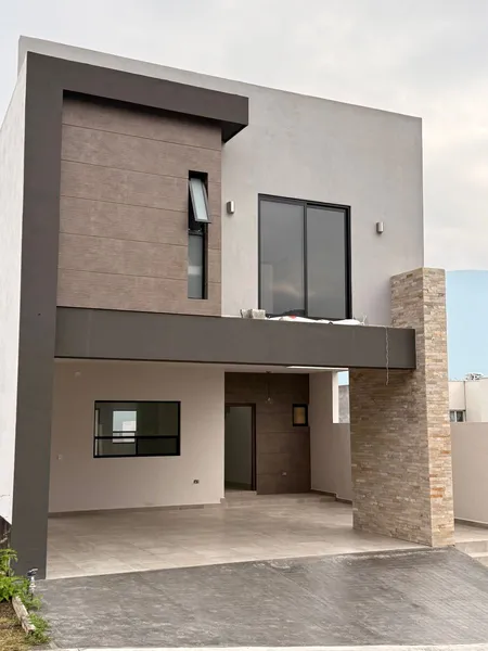 Casa en venta · Alamosur, Santiago, Nuevo León Casa en venta · Alamosur, Santiago, Nuevo León