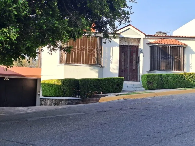 Casa en venta · Bosques de la Herradura, Huixquilucan, Estado de México Casa en venta · Bosques de la Herradura, Huixquilucan, Estado de México