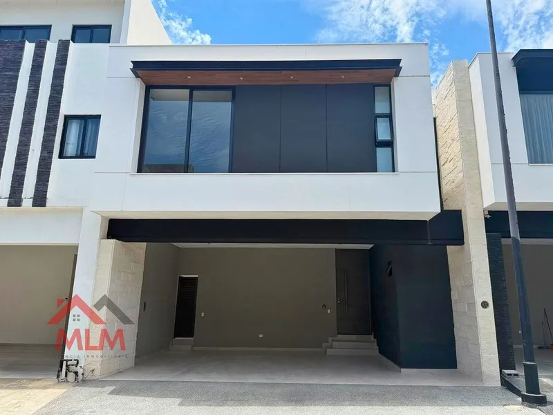 Casa en venta · El Barro, Santiago, Nuevo León Casa en venta · El Barro, Santiago, Nuevo León