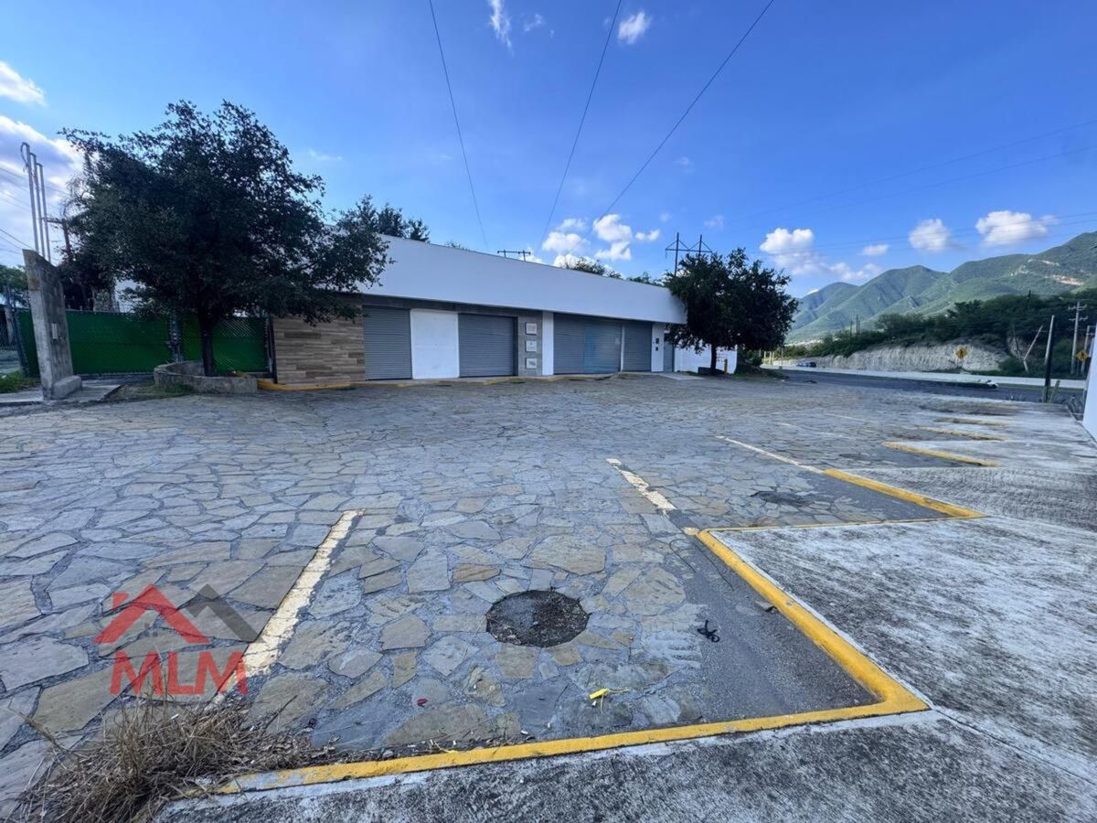 Comercio en renta · El Uro, Monterrey, Nuevo León