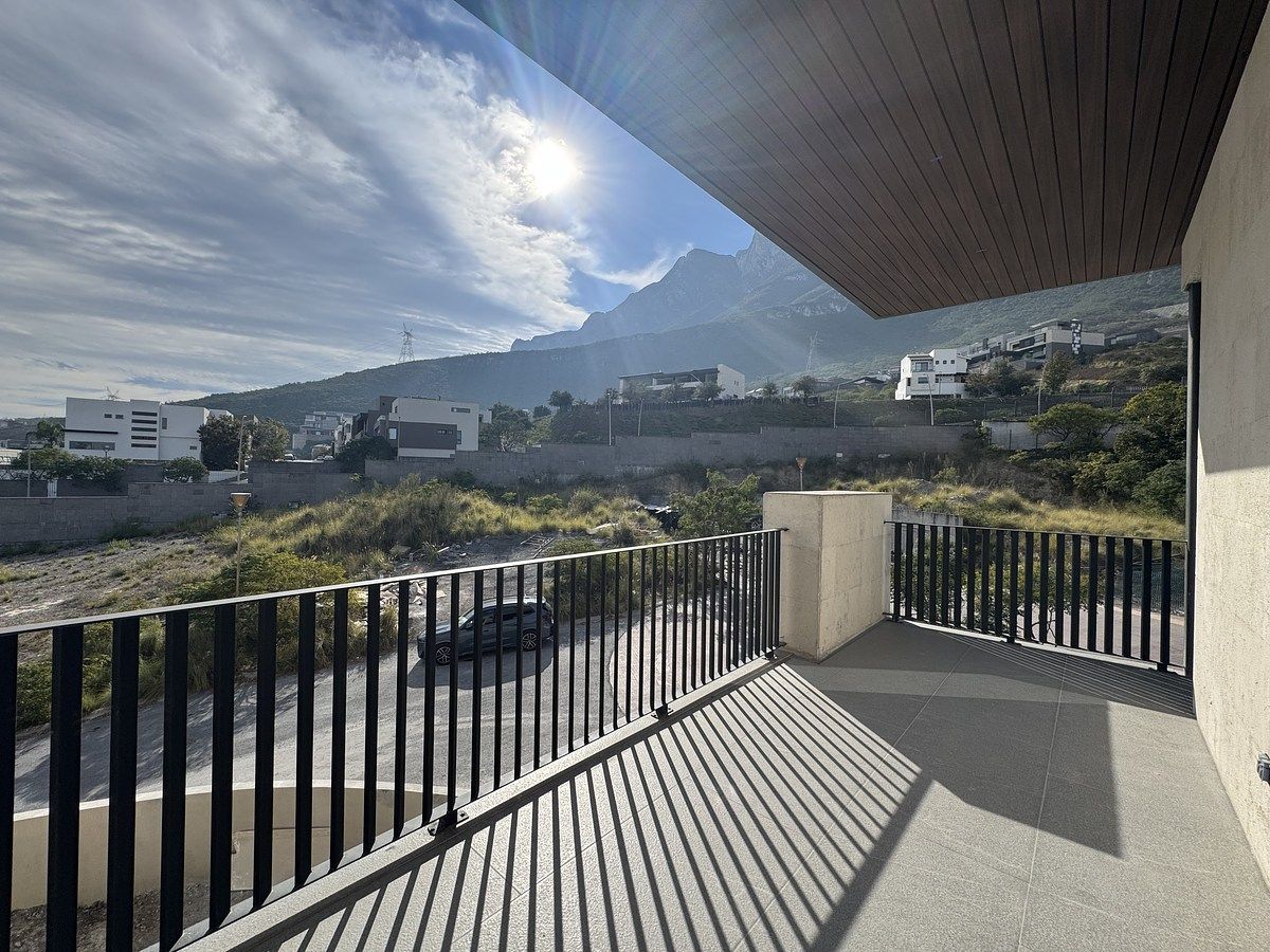 Casa en renta · Cantizal, Santa Catarina, Nuevo León
