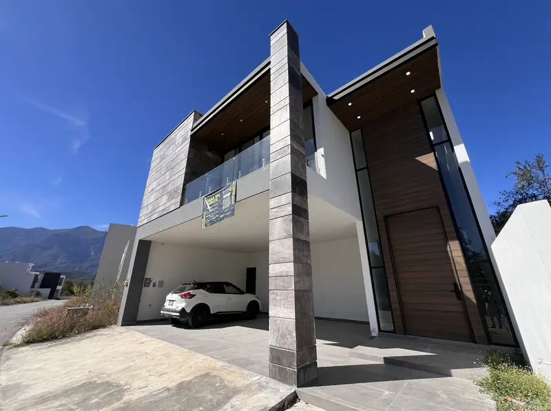 Casa en venta · El Yerbaniz, Santiago, Nuevo León
